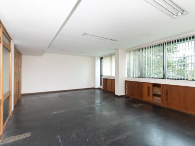 Sala para alugar com 165m² no bairro São Geraldo em Porto Alegre - Foto 7