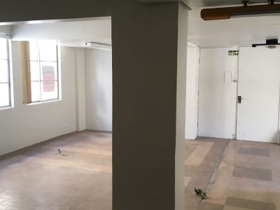 Sala para alugar com 205m² no bairro Centro Histórico em Porto Alegre - Foto 10