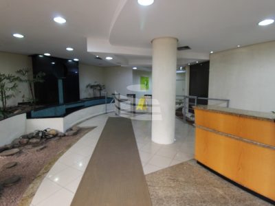 Sala para alugar com 210m² no bairro Navegantes em Porto Alegre - Foto 3