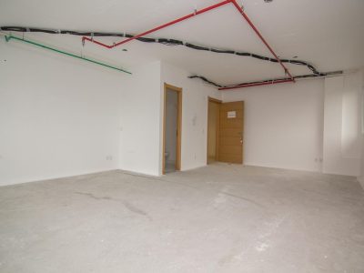 Sala para alugar com 46m² no bairro Moinhos de Vento em Porto Alegre - Foto 2