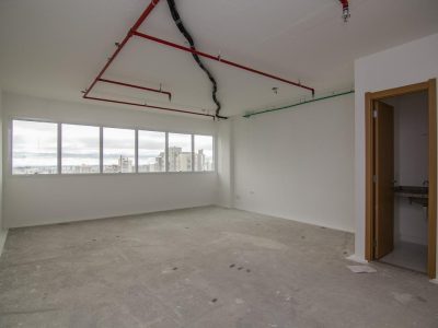 Sala para alugar com 44m² no bairro Moinhos de Vento em Porto Alegre - Foto 2