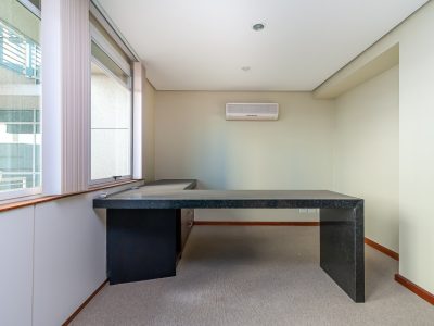 Sala para alugar com 38m², 1 vaga no bairro Independência em Porto Alegre - Foto 5