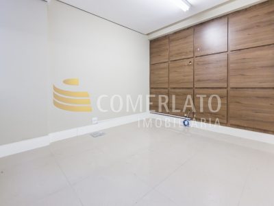 Sala para alugar com 598m² no bairro Centro Histórico em Porto Alegre - Foto 10