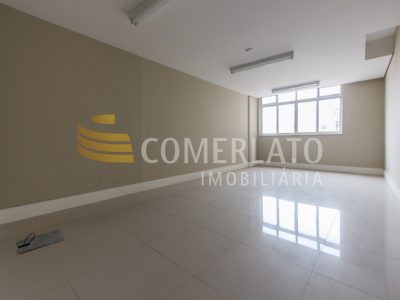 Sala para alugar com 598m² no bairro Centro Histórico em Porto Alegre - Foto 11