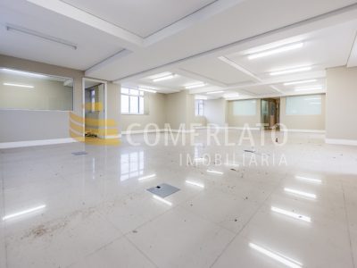 Sala para alugar com 598m² no bairro Centro Histórico em Porto Alegre - Foto 12