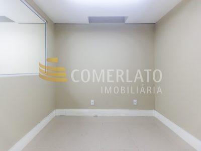 Sala para alugar com 598m² no bairro Centro Histórico em Porto Alegre - Foto 26