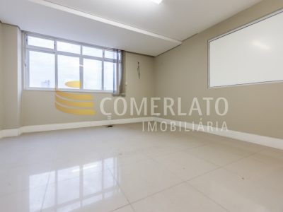 Sala para alugar com 598m² no bairro Centro Histórico em Porto Alegre - Foto 34