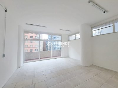 Sala para alugar com 506m² no bairro Centro Histórico em Porto Alegre - Foto 16