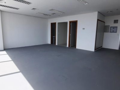 Sala para alugar com 62m² no bairro Chácara das Pedras em Porto Alegre - Foto 4