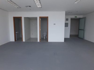 Sala para alugar com 62m² no bairro Chácara das Pedras em Porto Alegre - Foto 3