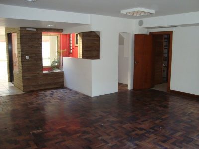 Casa para alugar com 600m², 1 quarto no bairro Três Figueiras em Porto Alegre - Foto 6