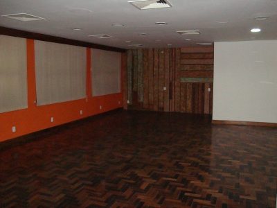 Casa para alugar com 600m², 1 quarto no bairro Três Figueiras em Porto Alegre - Foto 9