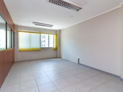 Sala para alugar com 370m² no bairro Jardim Botânico em Porto Alegre - Foto 10