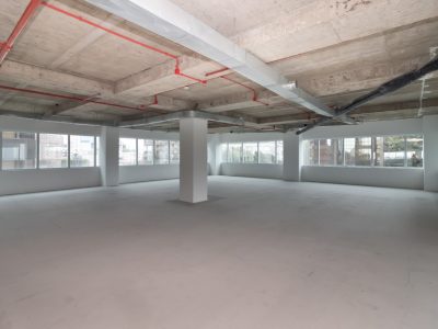 Sala para alugar com 660m² no bairro Auxiliadora em Porto Alegre - Foto 2