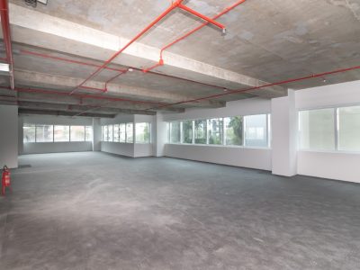 Sala para alugar com 666m² no bairro Auxiliadora em Porto Alegre - Foto 10