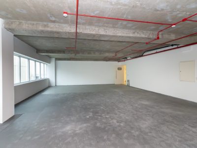 Sala para alugar com 666m² no bairro Auxiliadora em Porto Alegre - Foto 11