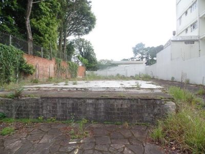 Terreno para alugar com 655m² no bairro Três Figueiras em Porto Alegre - Foto 3