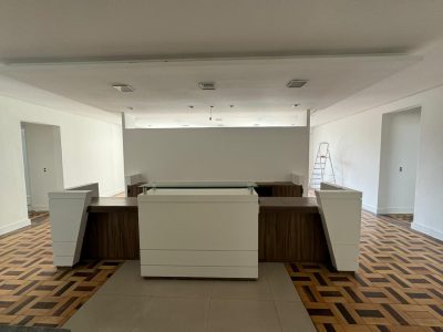 Sala para alugar com 180m² no bairro Centro em Porto Alegre - Foto 10