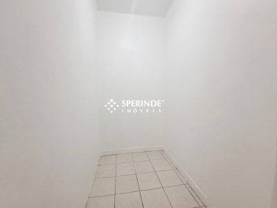 Apartamento para alugar com 107m², 2 quartos no bairro Centro em Porto Alegre - Foto 10