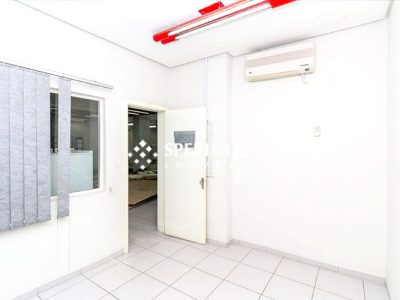 Prédio para alugar com 1.070m² no bairro Petrópolis em Porto Alegre - Foto 10