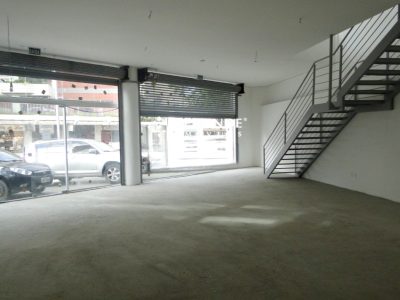 Loja para alugar com 240m², 5 vagas no bairro Petrópolis em Porto Alegre - Foto 4