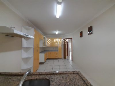 Apartamento para alugar com 80m², 2 quartos, 1 vaga no bairro Madri em Caxias do Sul - Foto 2