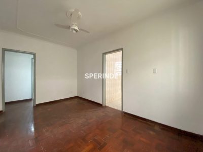 Casa para alugar com 177m², 4 quartos, 2 vagas no bairro Sarandi em Porto Alegre - Foto 7