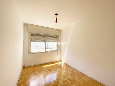 Apartamento para alugar com 76m², 3 quartos, 1 vaga no bairro Medianeira em Porto Alegre - Foto 6