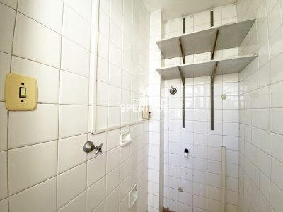 Apartamento para alugar com 76m², 3 quartos, 1 vaga no bairro Medianeira em Porto Alegre - Foto 16