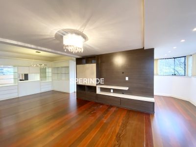 Apartamento para alugar com 130m², 3 quartos, 2 vagas no bairro Higienópolis em Porto Alegre - Foto 3