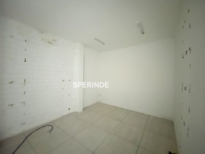 Prédio para alugar com 320m² no bairro São Geraldo em Porto Alegre - Foto 11