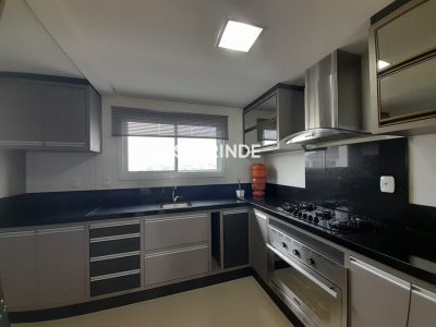 Casa para alugar com 185m², 3 quartos, 2 vagas no bairro Santa Catarina em Caxias do Sul - Foto 8