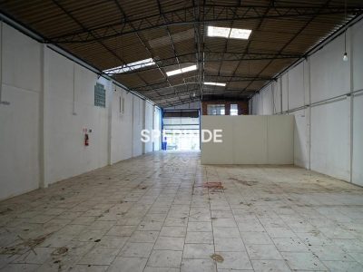 Pavilhão para alugar com 330m², 6 vagas no bairro Sarandi em Porto Alegre - Foto 5