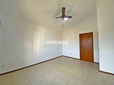 Casa para alugar com 290m², 4 quartos, 5 vagas no bairro Jardim do Salso em Porto Alegre - Foto 24