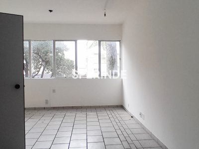 Sala para alugar com 40m² no bairro Passo d'Areia em Porto Alegre - Foto 2