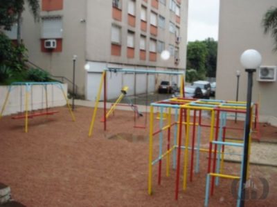 Apartamento à venda com 80m², 2 quartos, 1 vaga no bairro Cristal em Porto Alegre - Foto 4