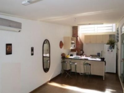 Apartamento à venda com 70m², 3 quartos, 1 suíte, 2 vagas no bairro Menino Deus em Porto Alegre - Foto 3