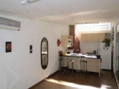 Apartamento à venda com 70m², 3 quartos, 1 suíte, 2 vagas no bairro Menino Deus em Porto Alegre - Foto 4