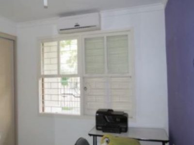 Apartamento à venda com 70m², 3 quartos, 1 suíte, 2 vagas no bairro Menino Deus em Porto Alegre - Foto 8