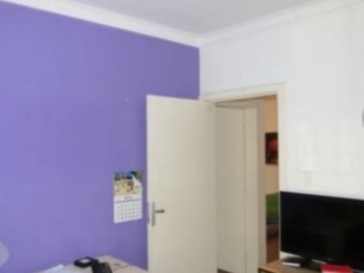 Apartamento à venda com 70m², 3 quartos, 1 suíte, 2 vagas no bairro Menino Deus em Porto Alegre - Foto 9