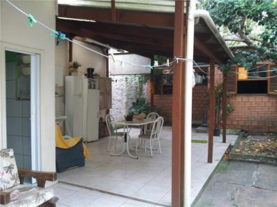 Casa à venda com 217m², 4 quartos, 1 vaga no bairro Rio Branco em Porto Alegre - Foto 16