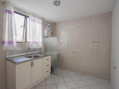 Apartamento à venda com 61m², 2 quartos, 1 suíte, 2 vagas no bairro Cidade Baixa em Porto Alegre - Foto 2