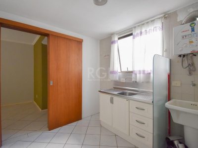 Apartamento à venda com 61m², 2 quartos, 1 suíte, 2 vagas no bairro Cidade Baixa em Porto Alegre - Foto 3