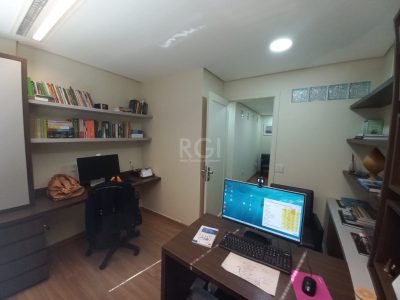 Conjunto/Sala à venda com 67m² no bairro Centro Histórico em Porto Alegre - Foto 9