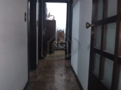 Apartamento à venda com 81m², 3 quartos, 1 vaga no bairro Cristal em Porto Alegre - Foto 3