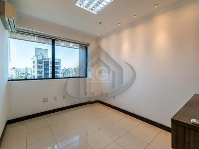 Conjunto/Sala à venda com 103m², 3 vagas no bairro Auxiliadora em Porto Alegre - Foto 12