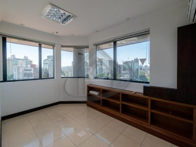 Conjunto/Sala à venda com 103m², 3 vagas no bairro Auxiliadora em Porto Alegre - Foto 4