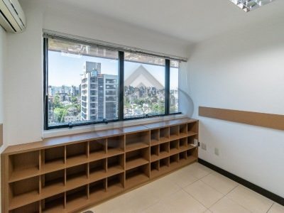 Conjunto/Sala à venda com 103m², 3 vagas no bairro Auxiliadora em Porto Alegre - Foto 3