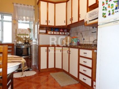 Apartamento à venda com 76m², 2 quartos no bairro Santa Cecília em Porto Alegre - Foto 12