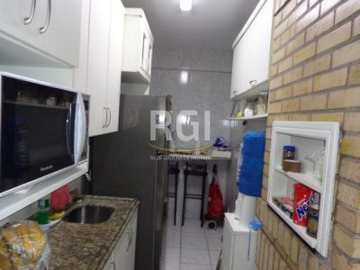 Apartamento à venda com 67m², 2 quartos no bairro Petrópolis em Porto Alegre - Foto 3